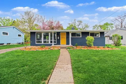 2702 Cranbrook Rd, Ann Arbor, MI 48104