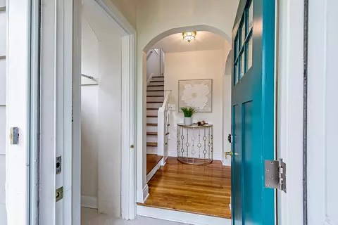 Entry Way - 1425 E Park Pl, Ann Arbor, MI 48104 photo 1 of 2