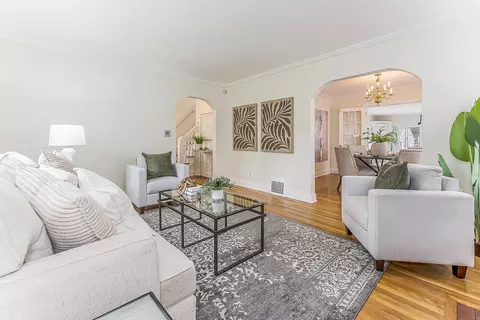 Living - 1425 E Park Pl, Ann Arbor, MI 48104 photo 2 of 3