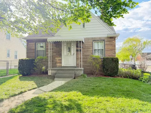 17405 Palmer St, Melvindale, MI 48122