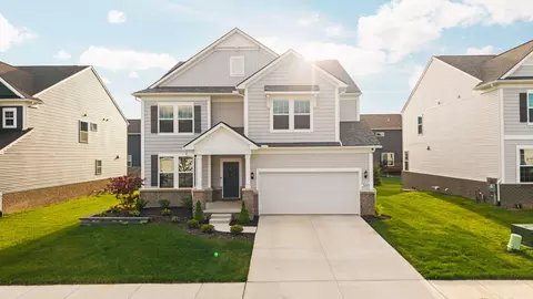 837 Kuss Dr, Saline, MI 48176