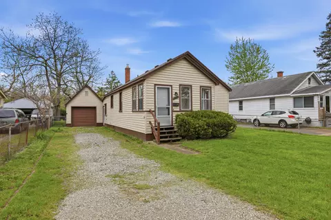 35230 Sheffield St, Westland, MI 48186