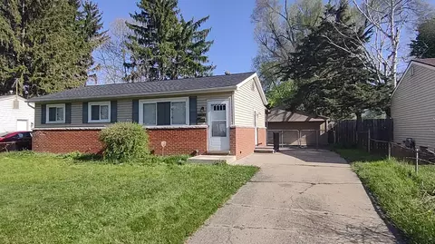 2365 Ravinewood, Ypsilanti, MI 48198