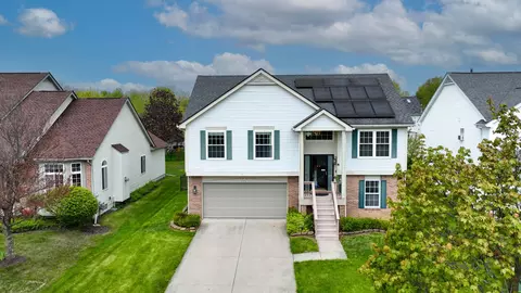 6590 Robindale Dr, Ypsilanti, MI 48197