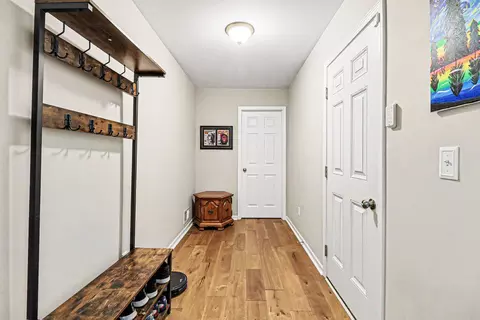 7343 Meridian Dr, Ypsilanti, MI 48197