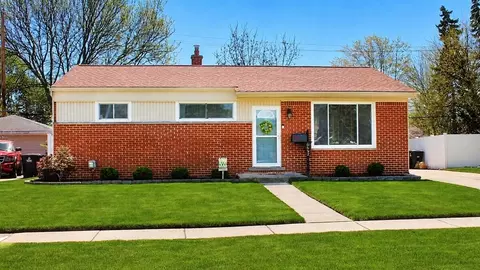 6642 Bison St, Westland, MI 48185