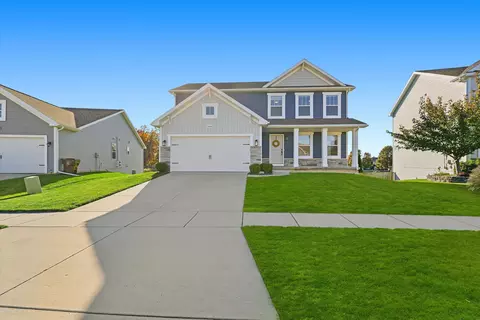3572 Amber Oaks Dr, Howell, MI 48855