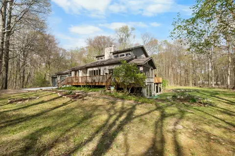Exterior - 963 Peaceful Ct, Brighton, MI 48114 photo 2 of 14