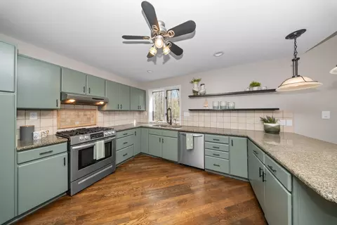 Kitchen - 963 Peaceful Ct, Brighton, MI 48114 photo 2 of 3