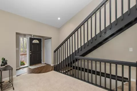 Entry Way - 963 Peaceful Ct, Brighton, MI 48114 photo 6 of 10