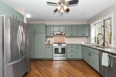 Kitchen - 963 Peaceful Ct, Brighton, MI 48114 photo 1 of 3