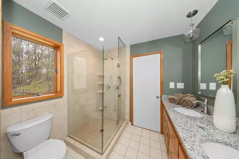 Bath - 963 Peaceful Ct, Brighton, MI 48114 photo 1 of 7
