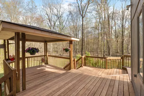Exterior - 963 Peaceful Ct, Brighton, MI 48114 photo 12 of 14