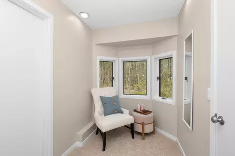 Entry Way - 963 Peaceful Ct, Brighton, MI 48114 photo 5 of 10