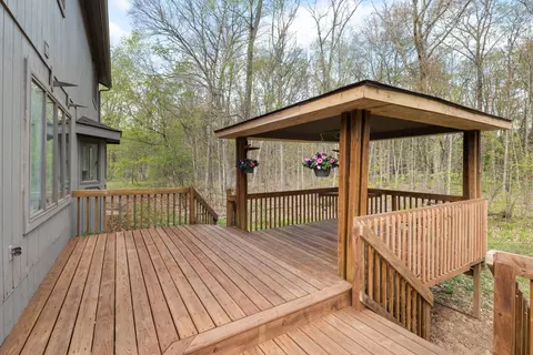 Exterior - 963 Peaceful Ct, Brighton, MI 48114 photo 10 of 14
