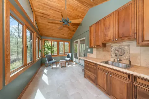 Entry Way - 963 Peaceful Ct, Brighton, MI 48114 photo 3 of 10