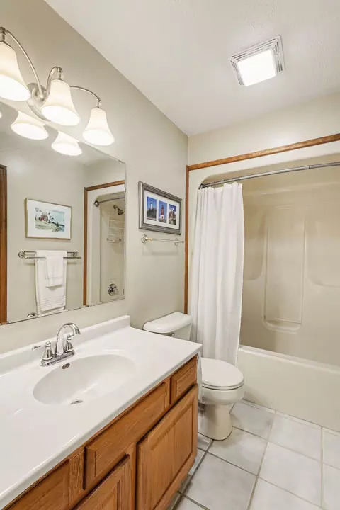 Bath - 3549 W Beard Rd, Perry, MI 48872 photo 4 of 5
