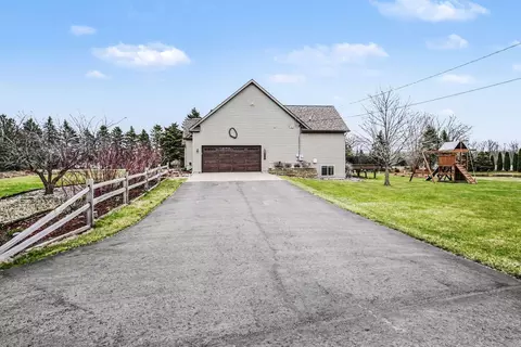Exterior - 3549 W Beard Rd, Perry, MI 48872 photo 16 of 20