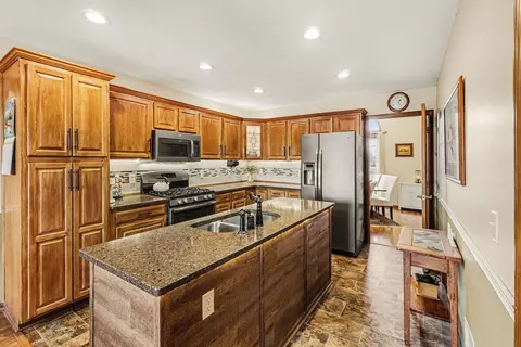 Kitchen - 3549 W Beard Rd, Perry, MI 48872 photo 3 of 3