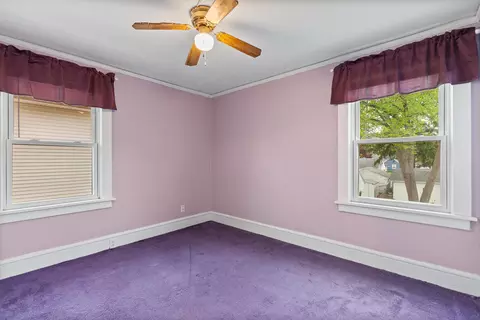 Bedroom - 1002 S West Ave, Jackson, MI 49203 photo 5 of 6
