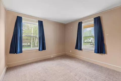 Bedroom - 1002 S West Ave, Jackson, MI 49203 photo 3 of 6