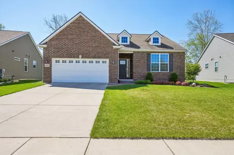 8820 Natalie Dr, Ypsilanti, MI 48197