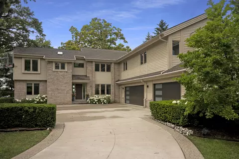 2380 Galaxy Way, Lake Orion, MI 48360