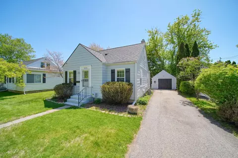 304 Chippewa St, Tecumseh, MI 49286