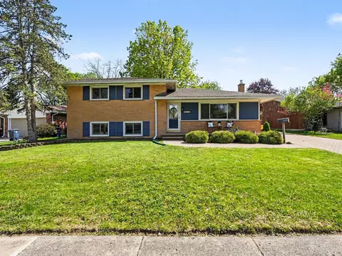 2011 Brampton Ct, Ann Arbor, MI 48103
