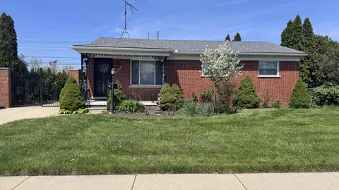 13442 Kerr St, Southgate, MI 48195