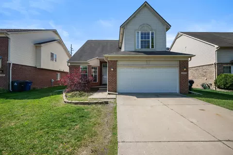 29885 Lacy Dr, Westland, MI 48186