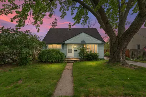249 S Chocolay Ave, Clawson, MI 48017