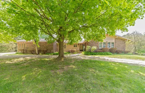 12528 Will Mill Dr, Brighton, MI 48380