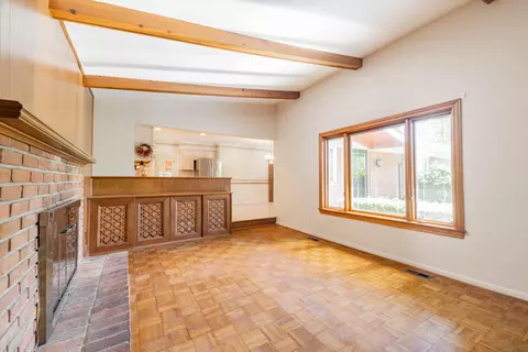 Living - 8480 Hampton, Grosse Ile, MI 48138 photo 5 of 5