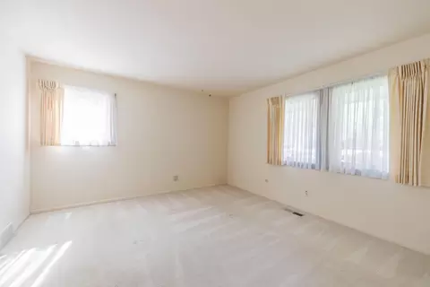 Bedroom - 8480 Hampton, Grosse Ile, MI 48138 photo 1 of 8