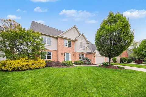 3709 Briar Pkwy, Pittsfield, MI 48108