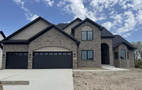 25580 Brighton Ln, Brownstown, MI 48134