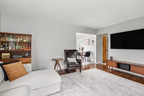 Living - 3621 Eli Rd, Ann Arbor, MI 48104 photo 2 of 2
