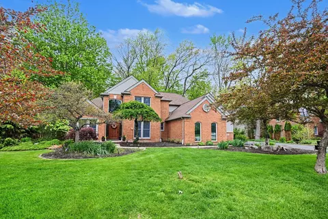 1577 Tree Side Ct, Pittsfield, MI 48108