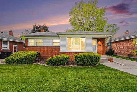 28429 Cleveland, Livonia, MI 48150