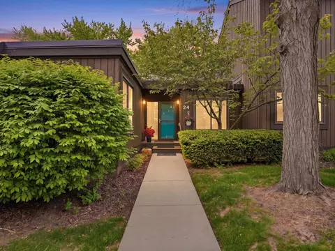 24 Haverhill Ct, Ann Arbor, MI 48105