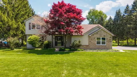 5819 Shagbark Dr, Pittsfield, MI 48108