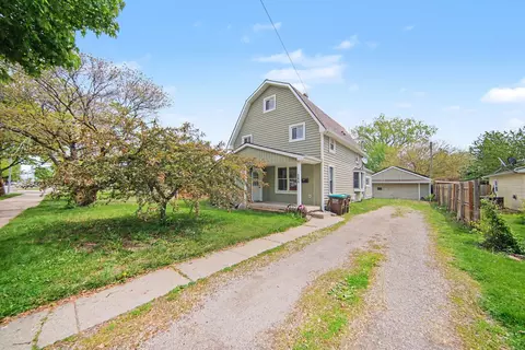 264 Ypsilanti St, Dundee, MI 48131