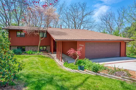 3101 S Hilltop Dr, Ann Arbor, MI 48103