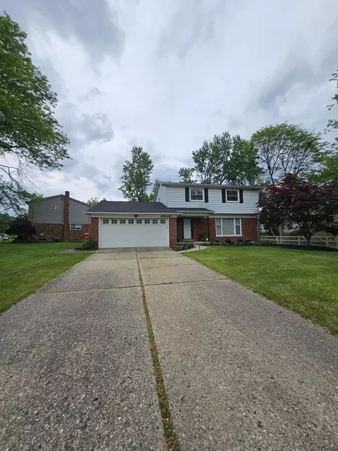 19620 Silver-spring St, Southfield, MI 48076