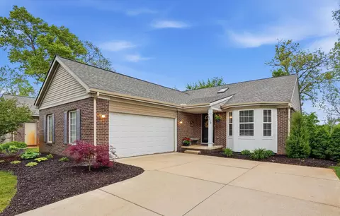9960 Tioga Ct, Pinckney, MI 48169