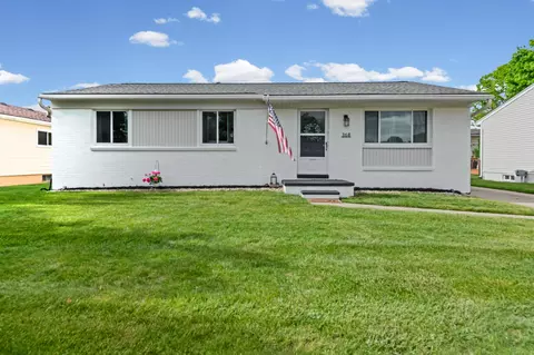 368 Cambridge Ave, South Lyon, MI 48178
