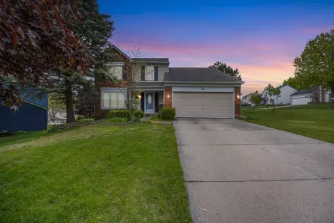 210 Whitney Dr, Rochester Hills, MI 48307
