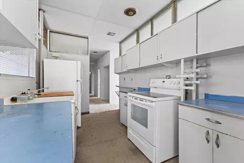 Kitchen - 3575 E Huron River Dr, Ann Arbor, MI 48104 photo 2 of 2