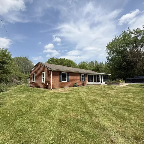 5155 Pontiac Trl, Northfield, MI 48105